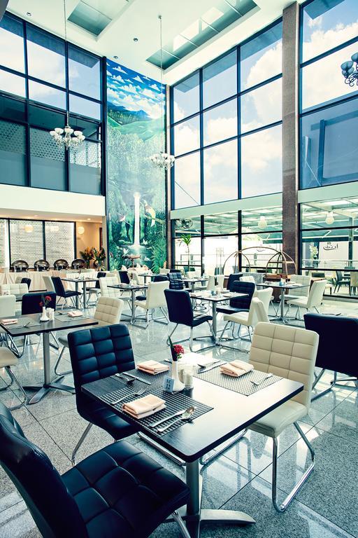 Laguna Hotel Порт-Морсбі Екстер'єр фото